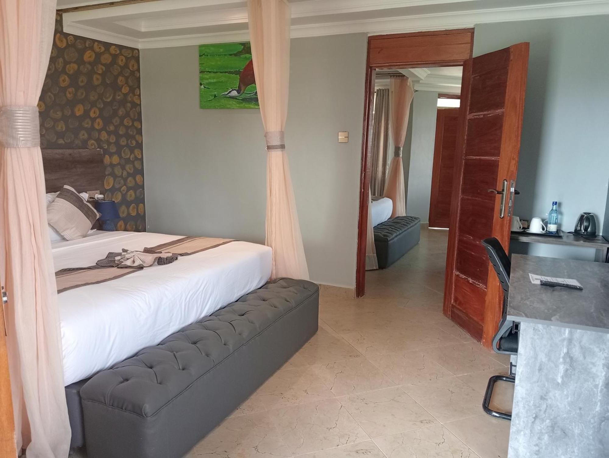 Jaqanaz Resort Naro Moru Exterior photo